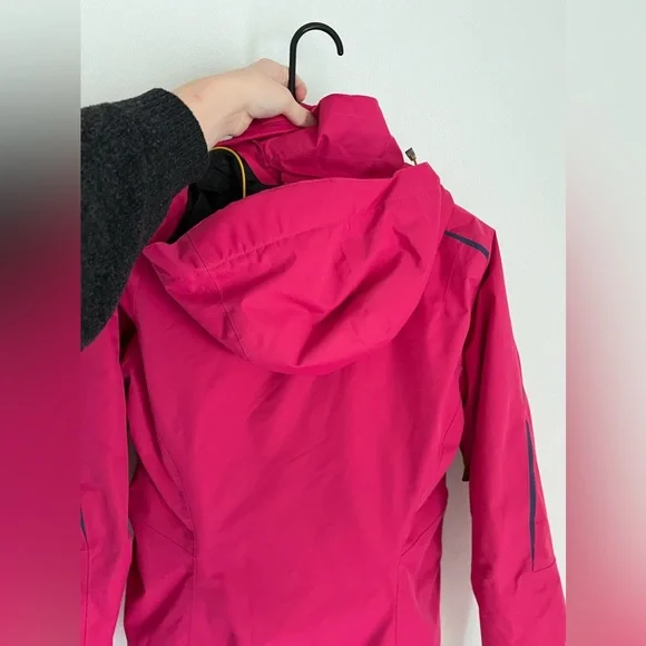 Salomon Ski coat size Medium! - Picture 2 of 4